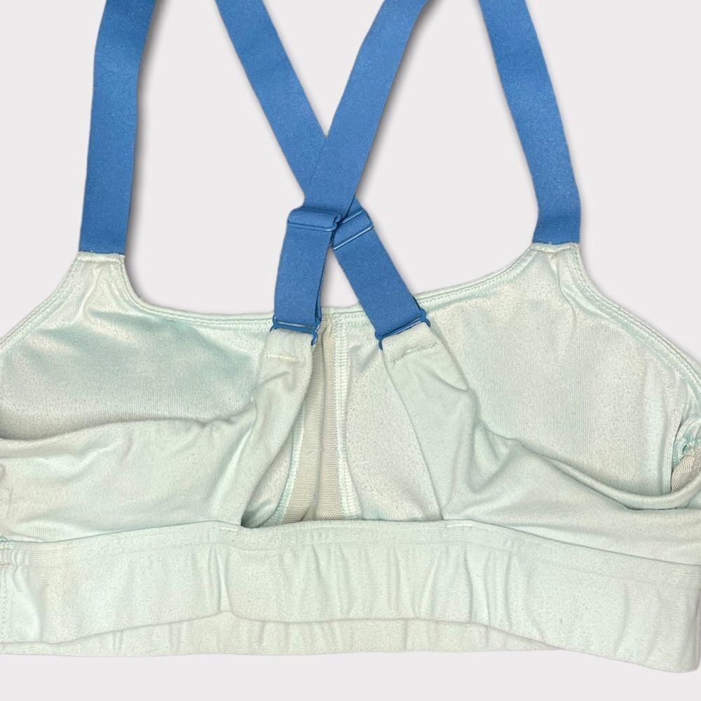 Under armour sports bra - Picture 4 of 4